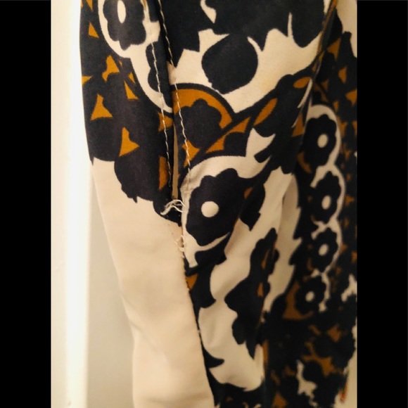 Petticoat Alley Wrap Parsley Print Blouse - Picture 6 of 9